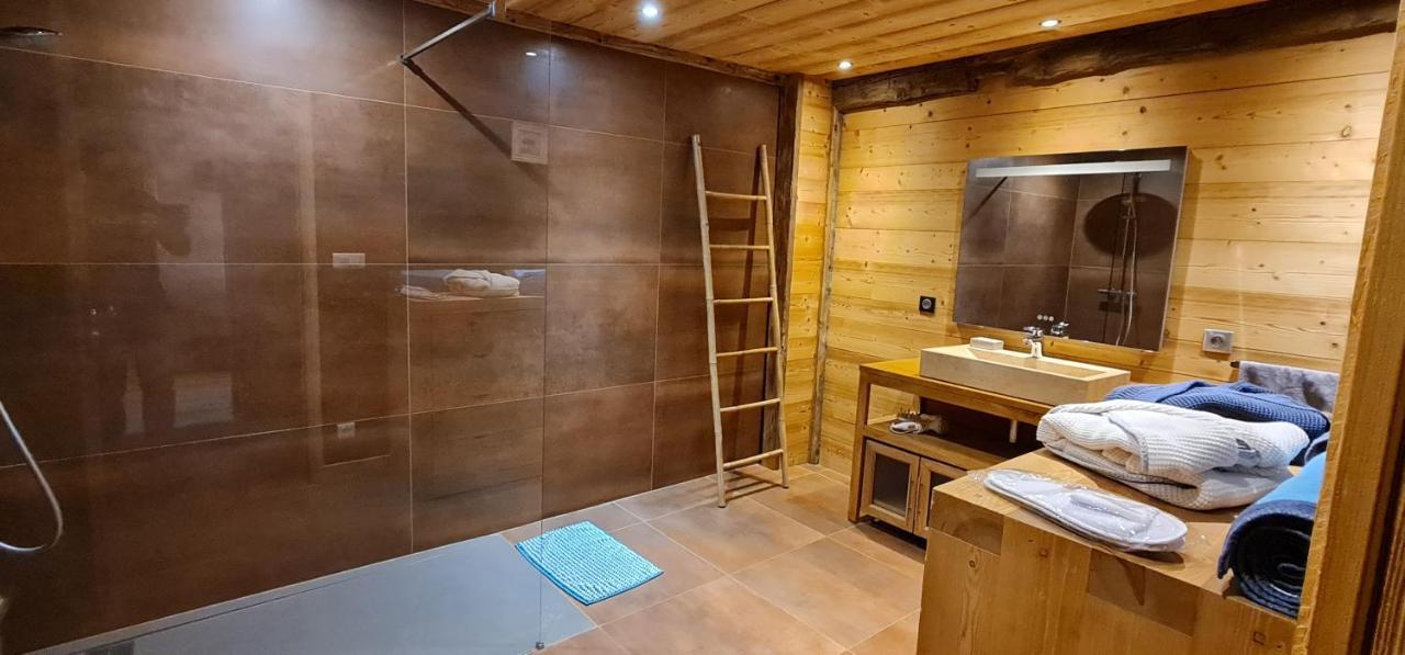 Chambres D'Hotes Le Repere Des Anges Et Spa Larnod Zewnętrze zdjęcie