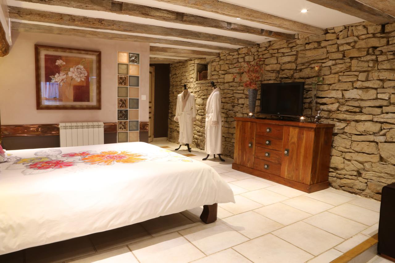 Chambres D'Hotes Le Repere Des Anges Et Spa Larnod Zewnętrze zdjęcie