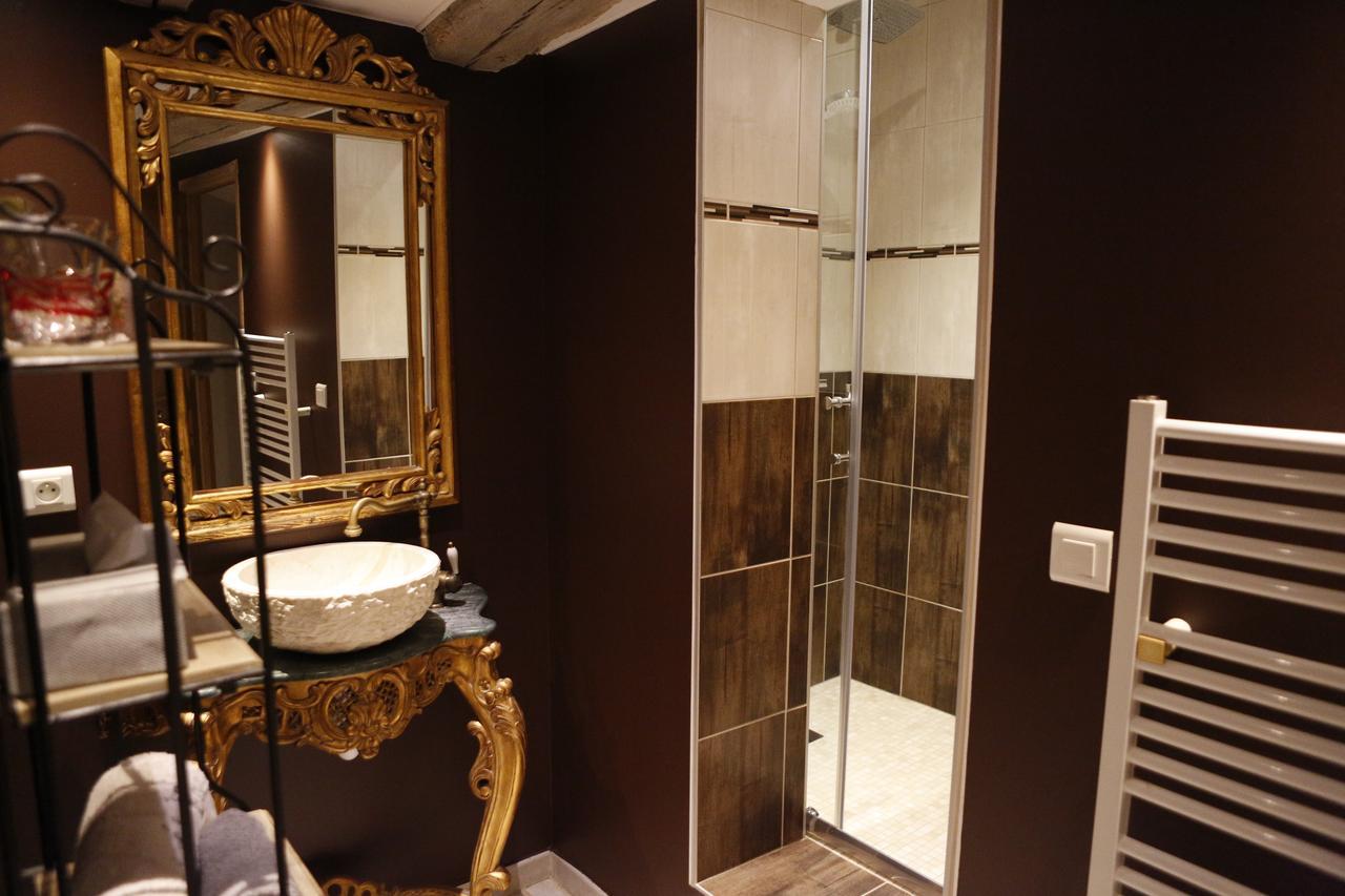 Chambres D'Hotes Le Repere Des Anges Et Spa Larnod Zewnętrze zdjęcie